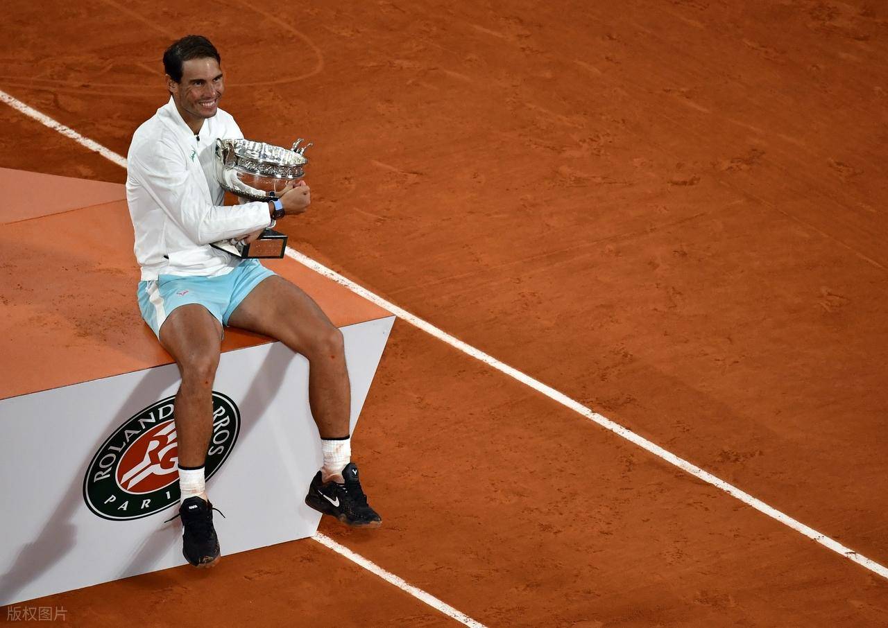 kaiyun官网-德约科维奇连续二十场比赛得分超过刷新纪录，湖人不断突破！-kaiyun官网